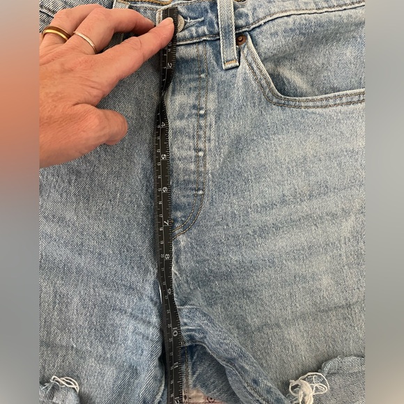 Levi’s 501 Denim Cut Off Shorts - Picture 7 of 7